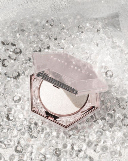 Fenty Beauty Diamond Bomb Highlighter