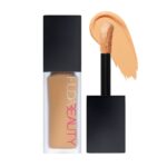 Huda beauty concealer