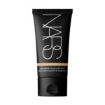 NARS Pure Radiant tinted Moisturizer Spf 30+
